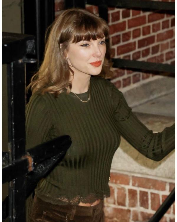 Taylor Swift Olive Green Lace Trim Ribbed Top - front view