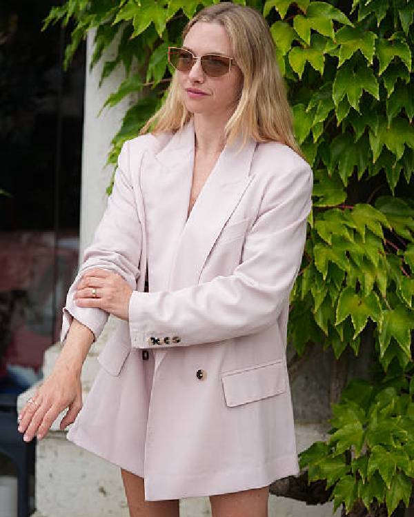 Amanda Seyfried 82nd Venice International Film Festival Pink Blazer USA Jackets