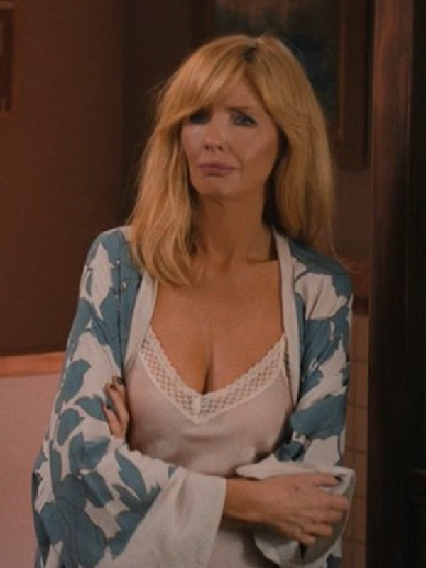 Dutton Ranch S01 Beth Dutton Blue Floral Robe