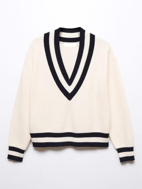 Livvy Barker Made In Chelsea S32 Beige V-Neck Jumper
