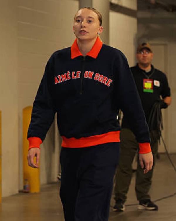 Paige Bueckers Dallas Wings Vs Indiana Fever Sweatshirt WorthVee