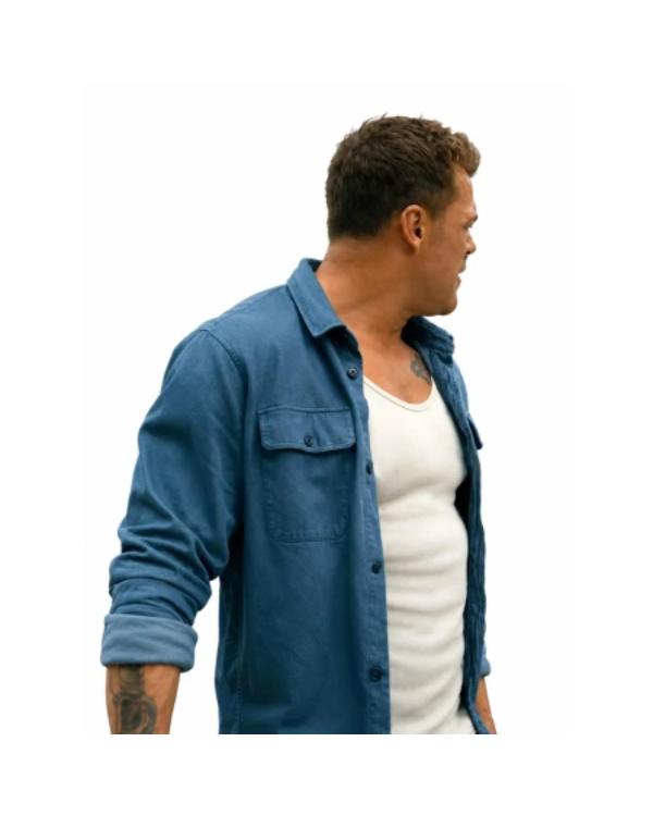 Runner 2026 Alan Ritchson Blue Shirt